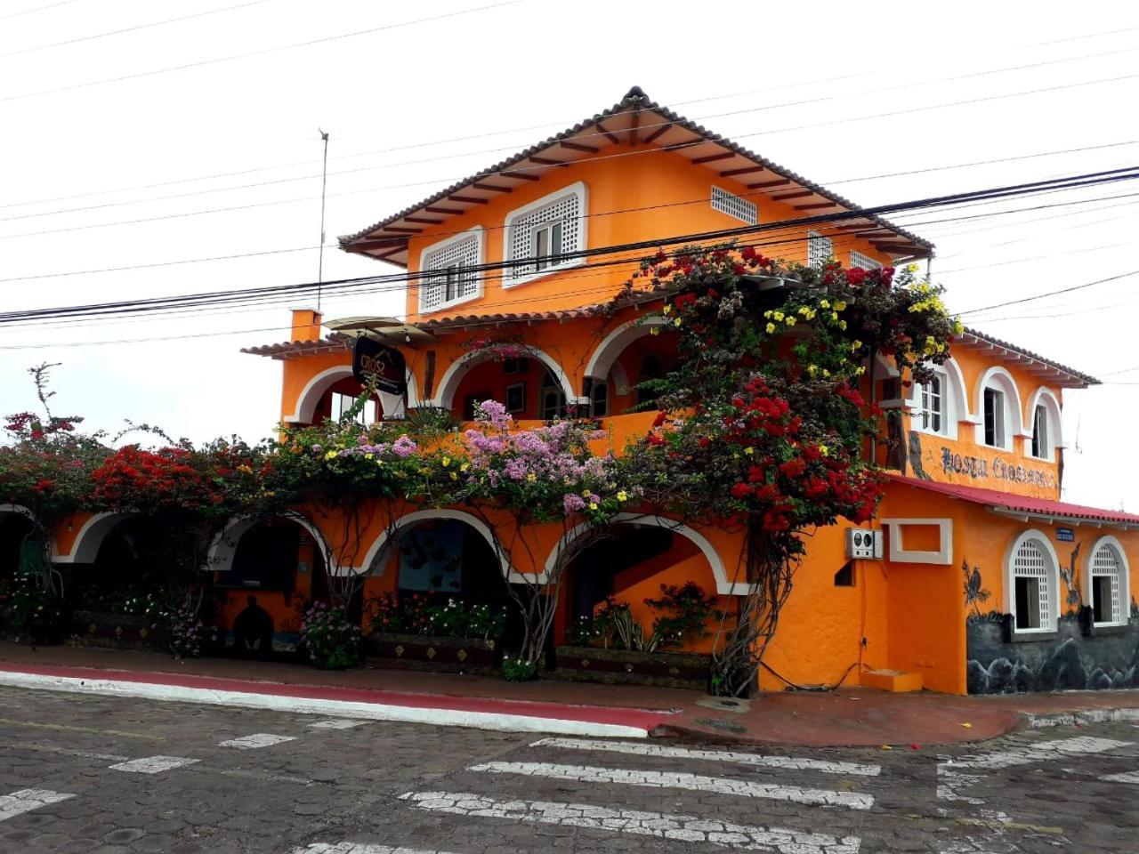 Hotel Crossman ปูแอร์โตอาโยรา ภายนอก รูปภาพ